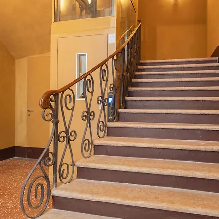 Palazzo Archimede Livello 2 *